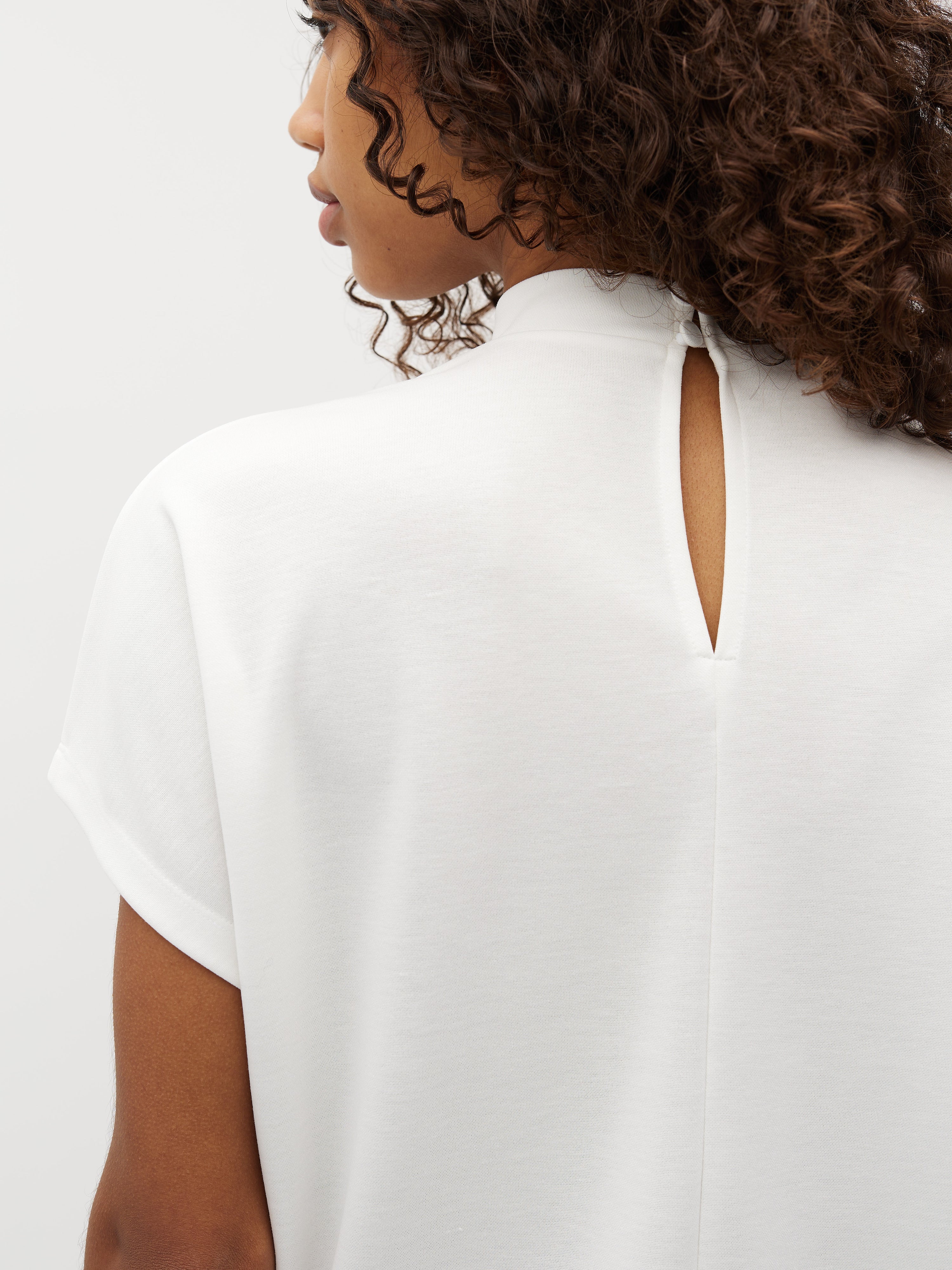 Linea Short-M_Sugar_Model_1