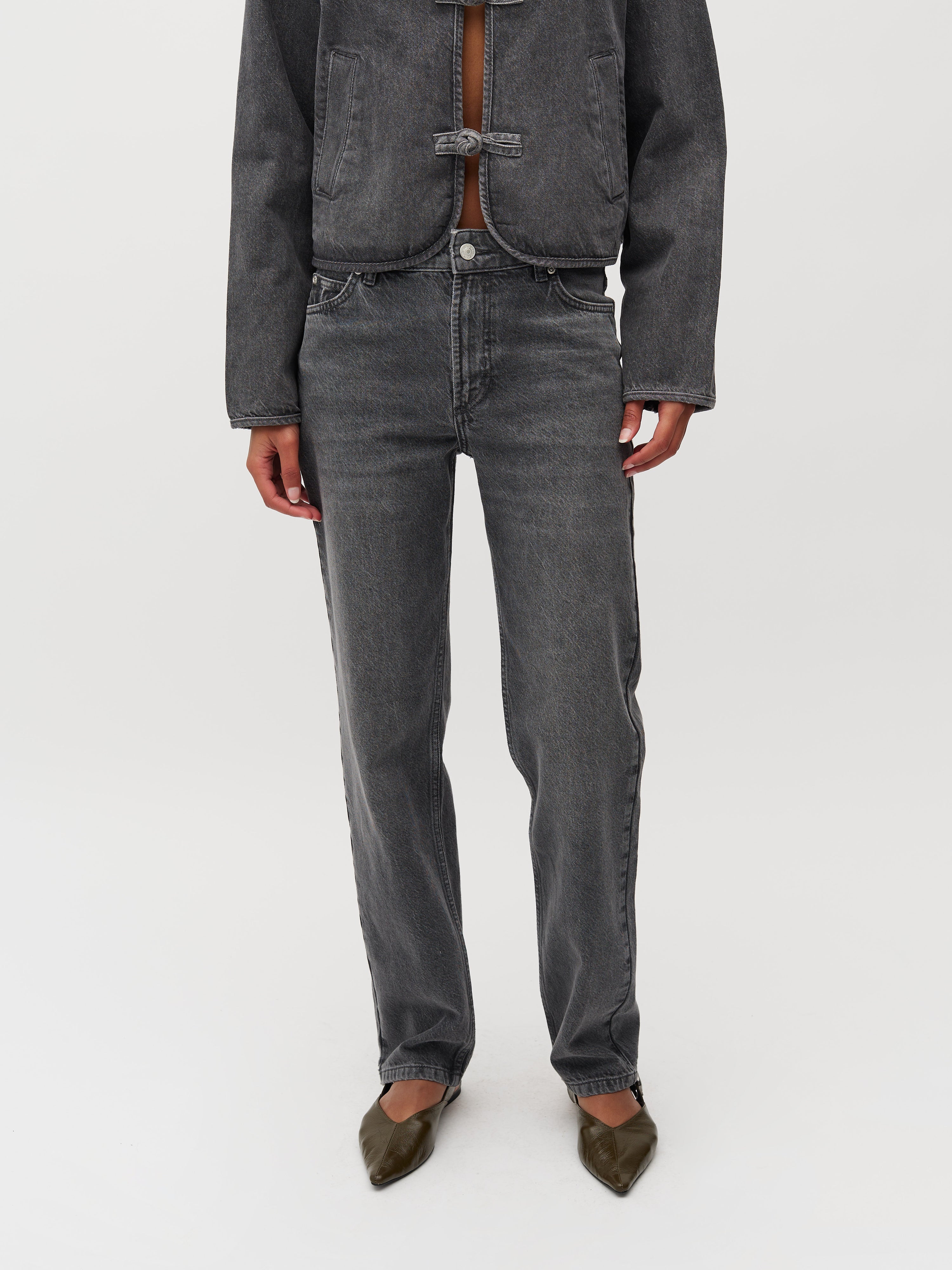 Jays-M_Grey Wash_Model_1