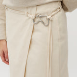 Zinaida-M_Ecru_Model_2