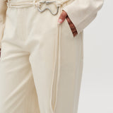 Mariellen-M_Ecru_Model_0