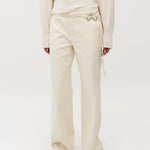 Mariellen-M_Ecru_Model_2