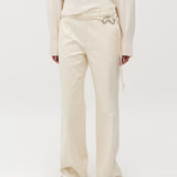 Mariellen-M_Ecru_Model_2