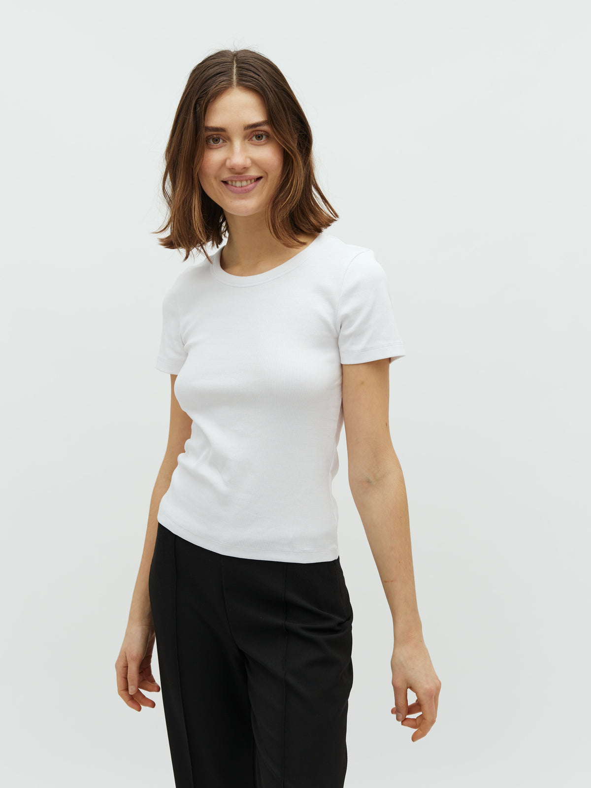 Otis-M_White_Model_0