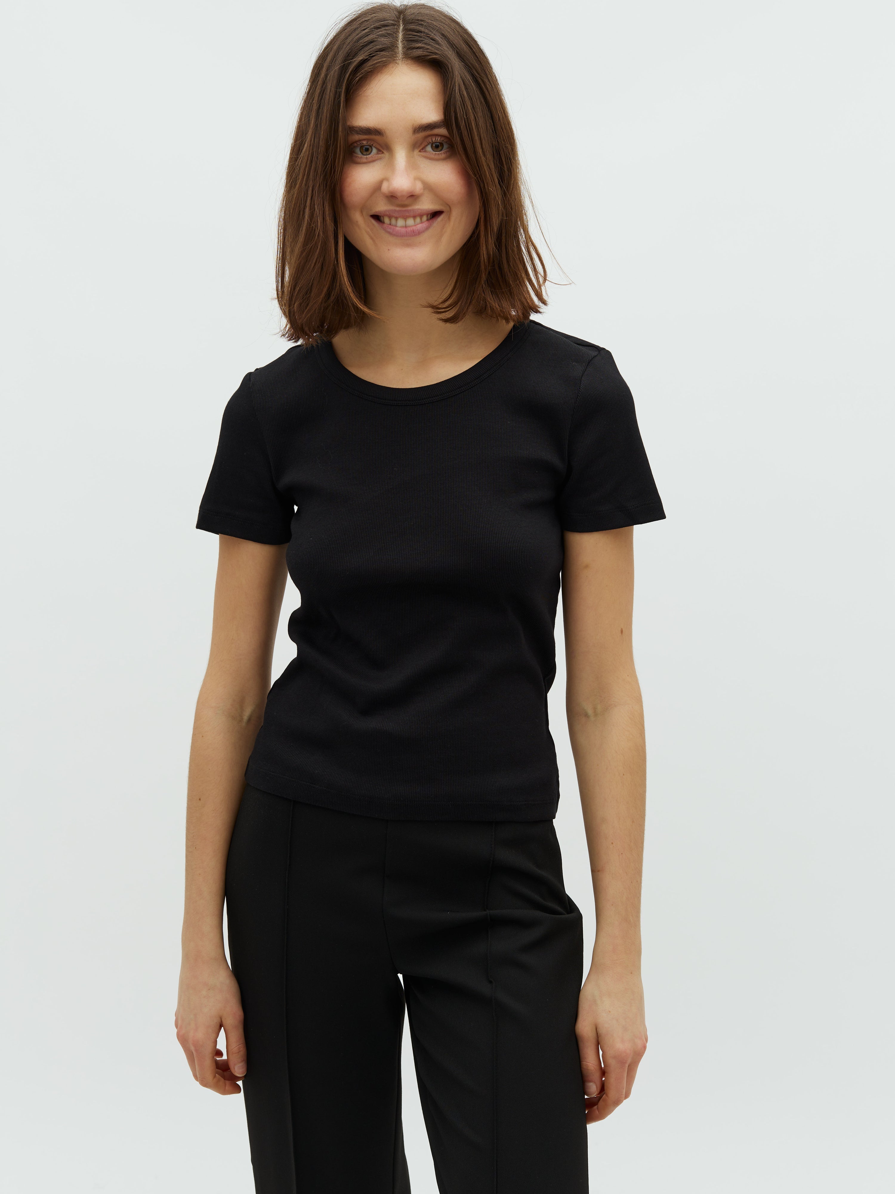 Otis-M_Black_Model_0