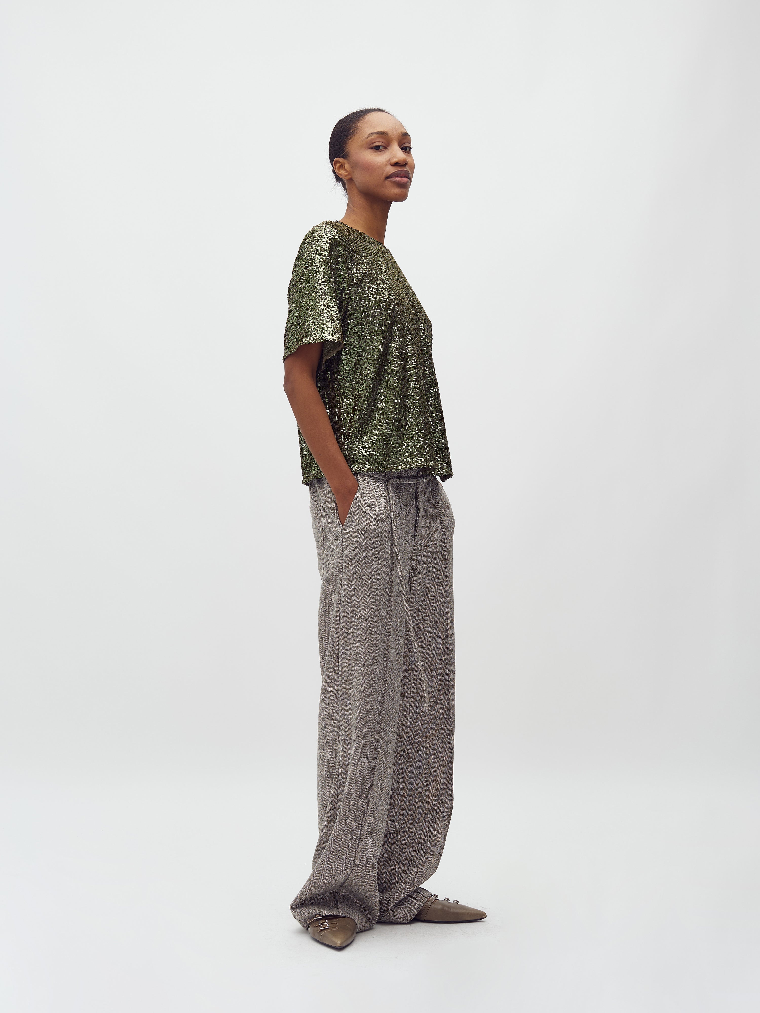 Emrilla-M_Beetle Green_Model_3