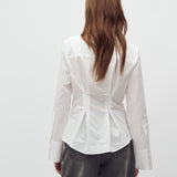 Kaloni-M_White_Model_6