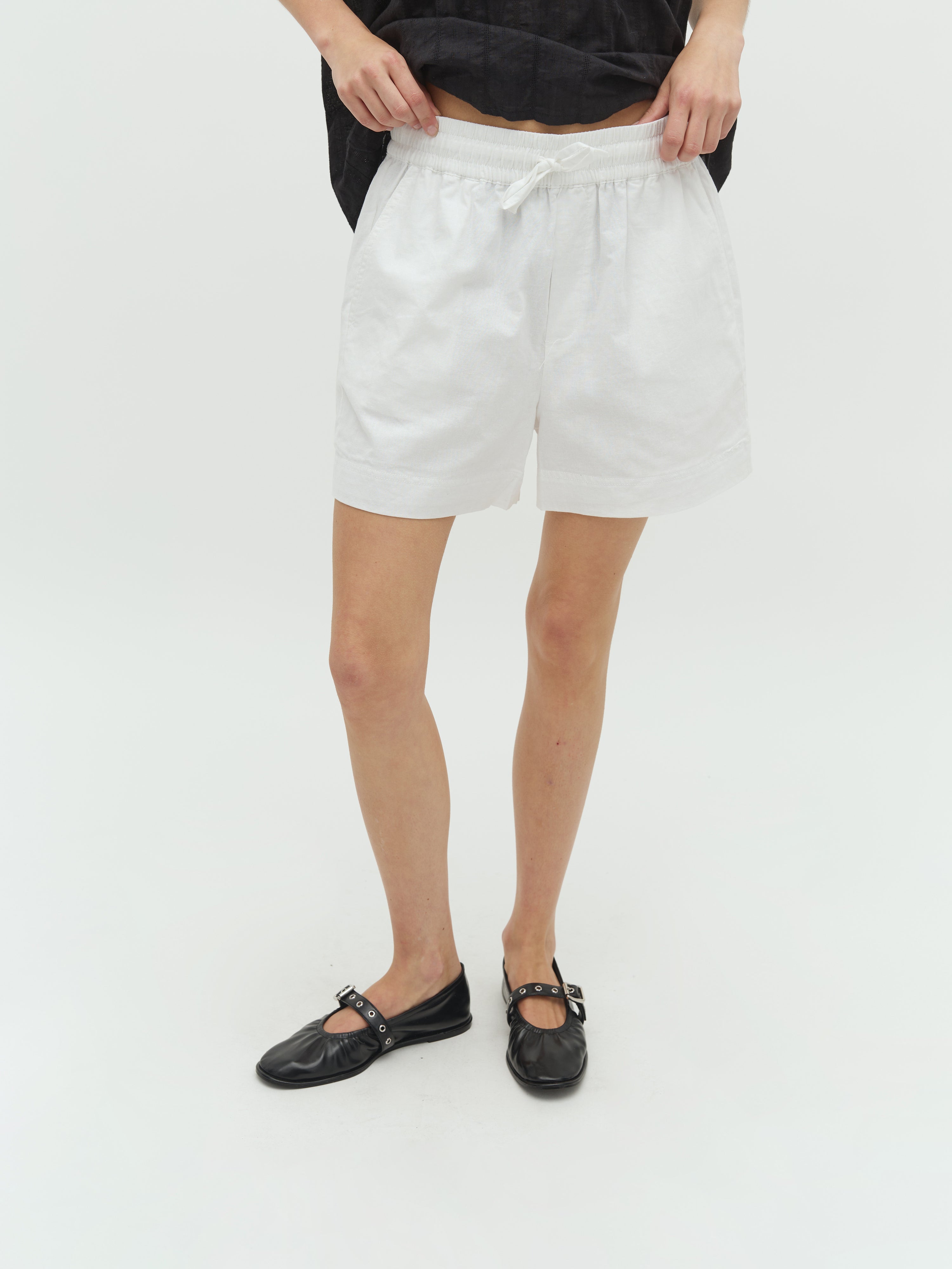 Meris-M_White_Model_1