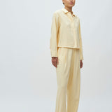 Elio-M_Summer Yellow_Model_0