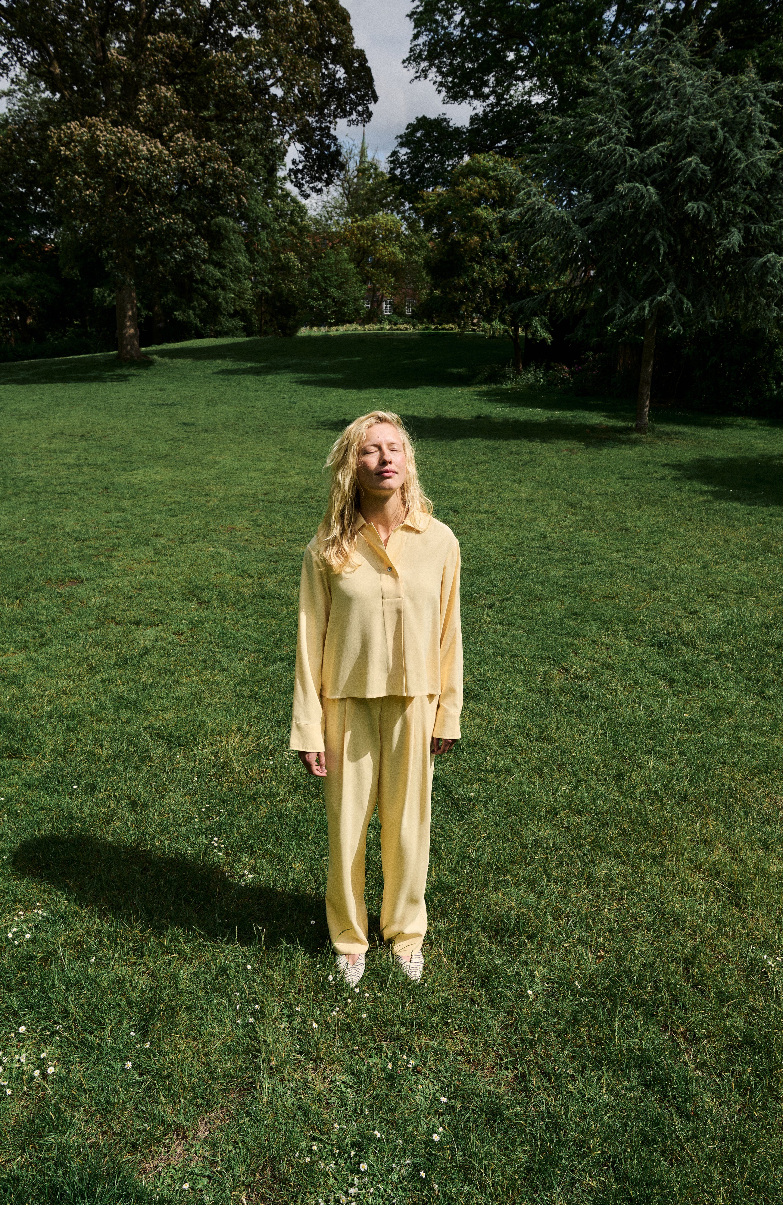 Elio-M_Summer Yellow_Image_5