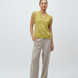 Allia-M_Light Pear Melange_Model_0