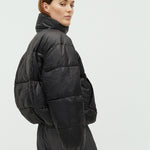 Seraphina-M_Black_Model_4