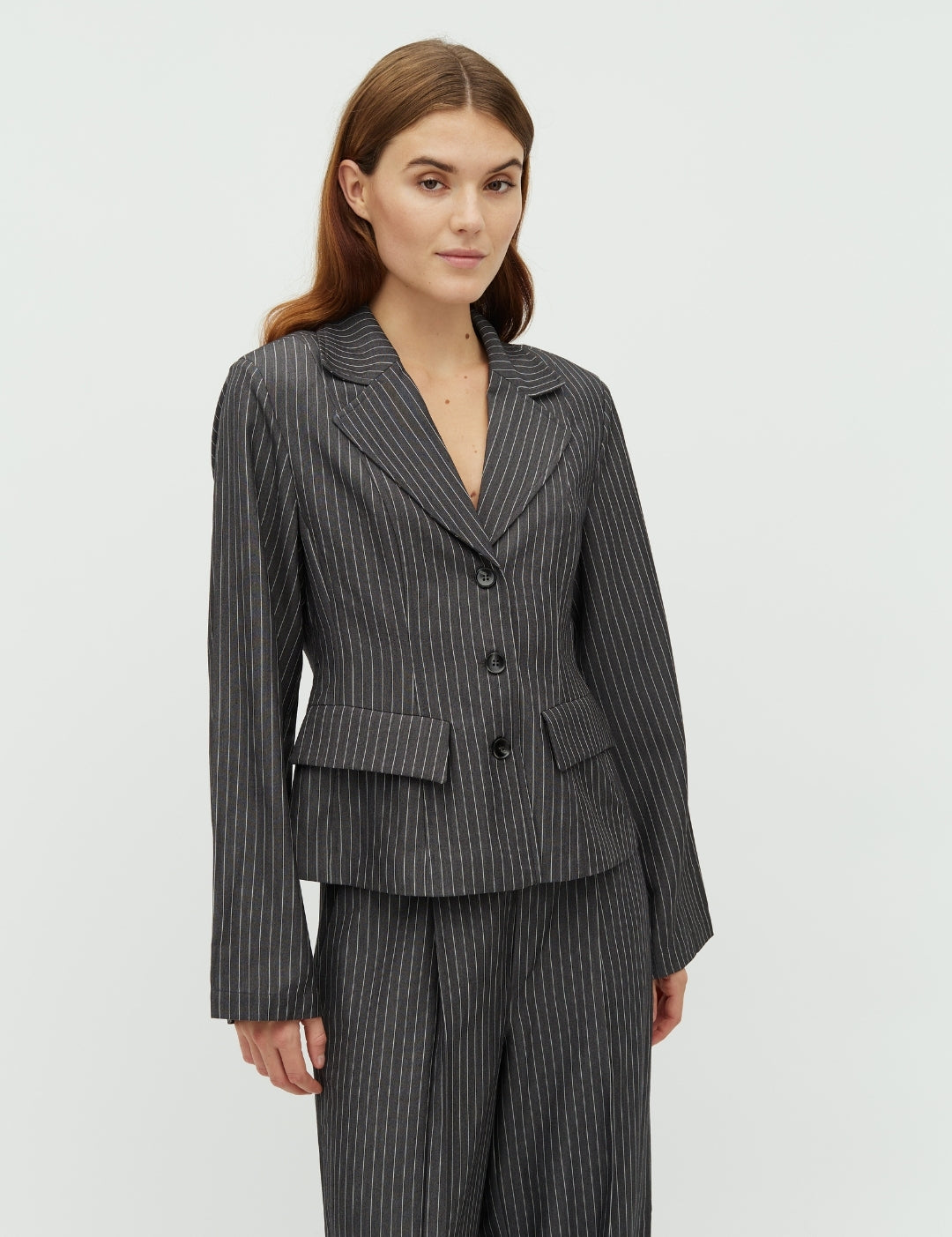 Anathea-M_Grey Pinestripe_Model_0