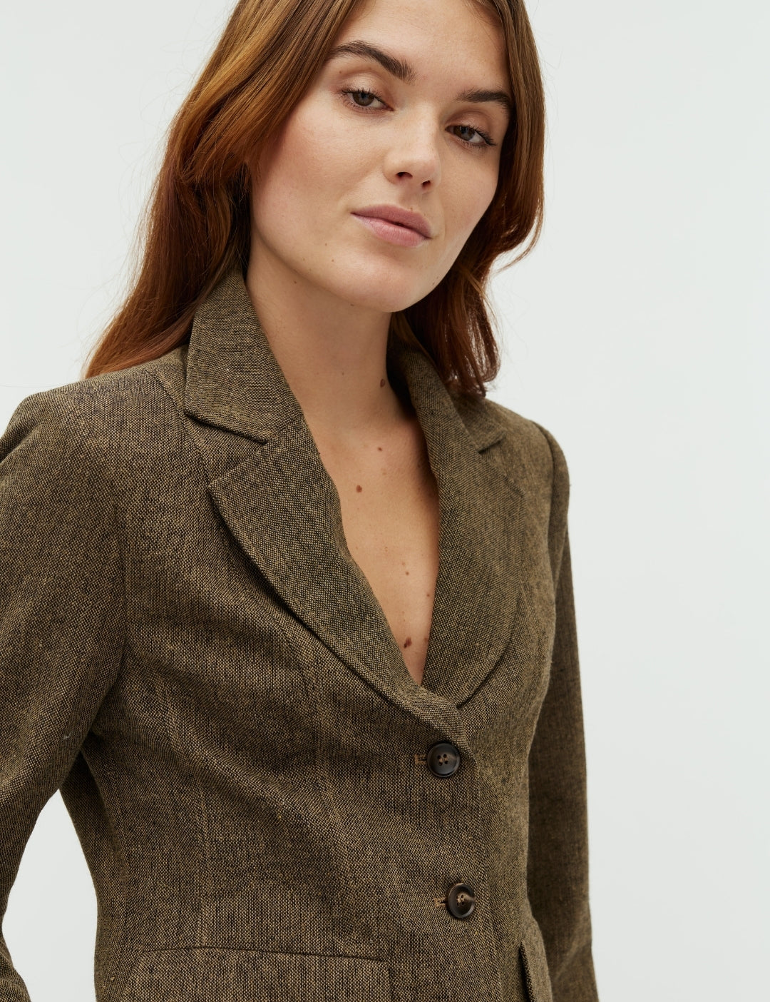 Beratti-M_Golden Brown Black_Model_1