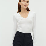 Vanna_Optical White_Model_0