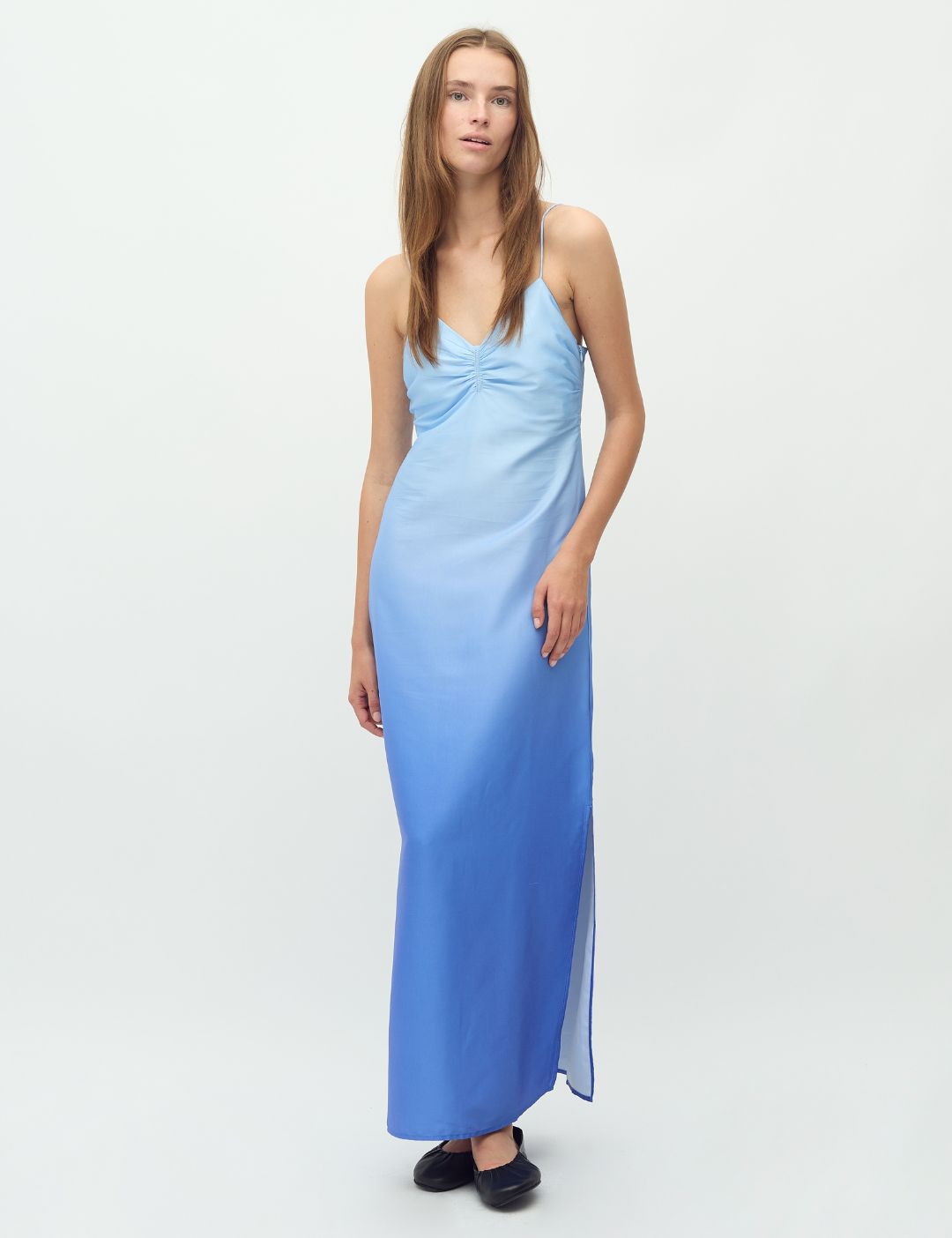 Paulia-M_Ultramarine Fade_Model_0