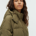 Ela Slit_Warm Olive_Model_1