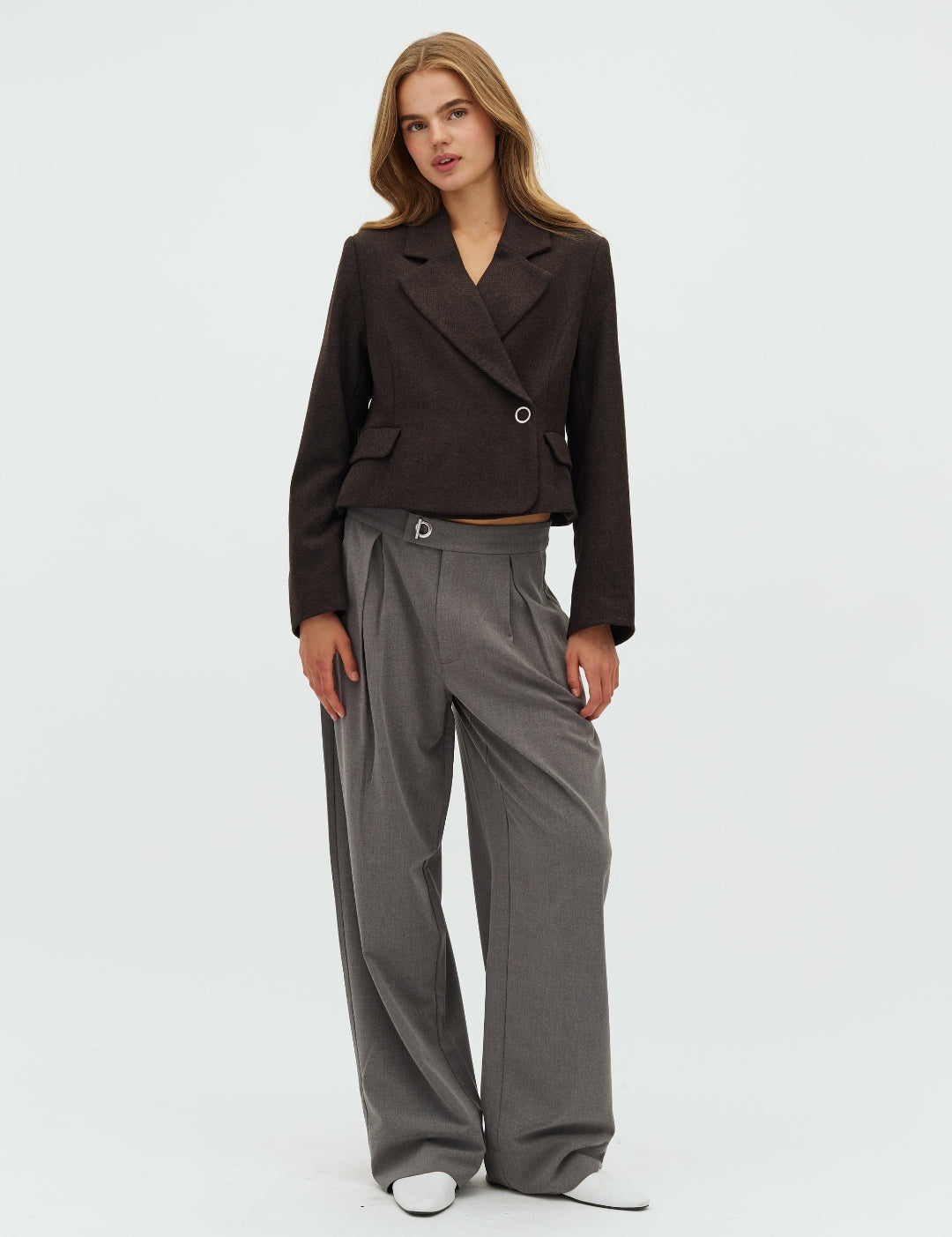 Rosalyn-M_Medium Melange_Model_0