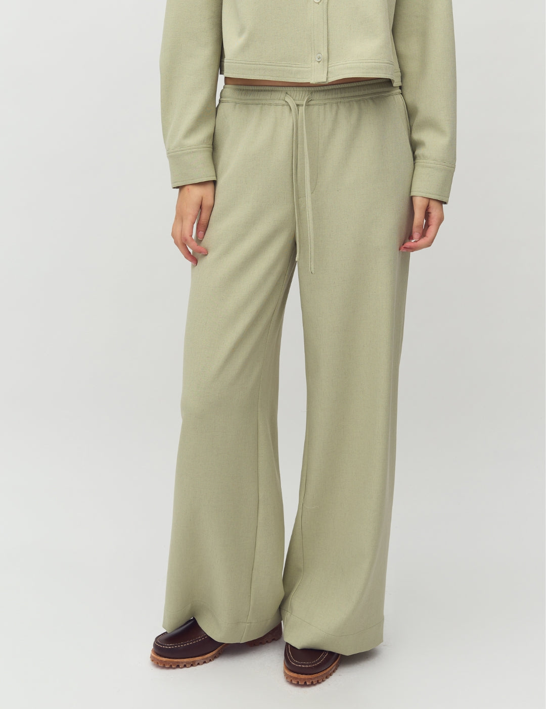 Christoff-M_Pistachio Green Melange_Model_1