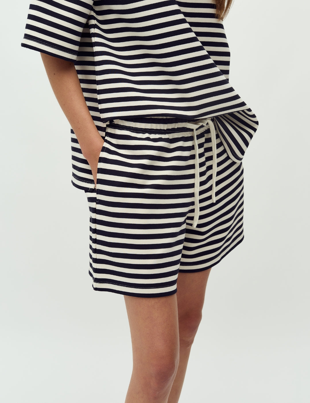 Jaxi-M_Night Sky Sugar Stripe_Model_2