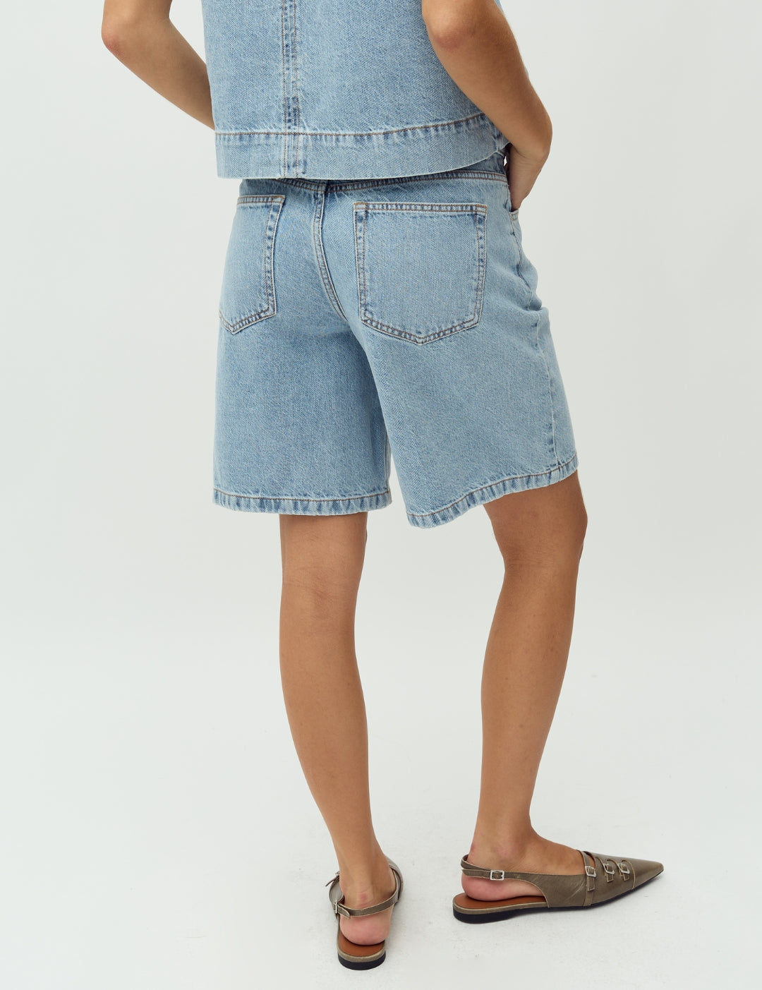 Sanira-M_Vintage Light Blue_Model_3