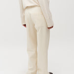 Mariellen-M_Ecru_Model_2