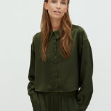 Emele-M_Pine Green_Model_0