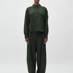 Cammia-M_Pine Green_Model_1