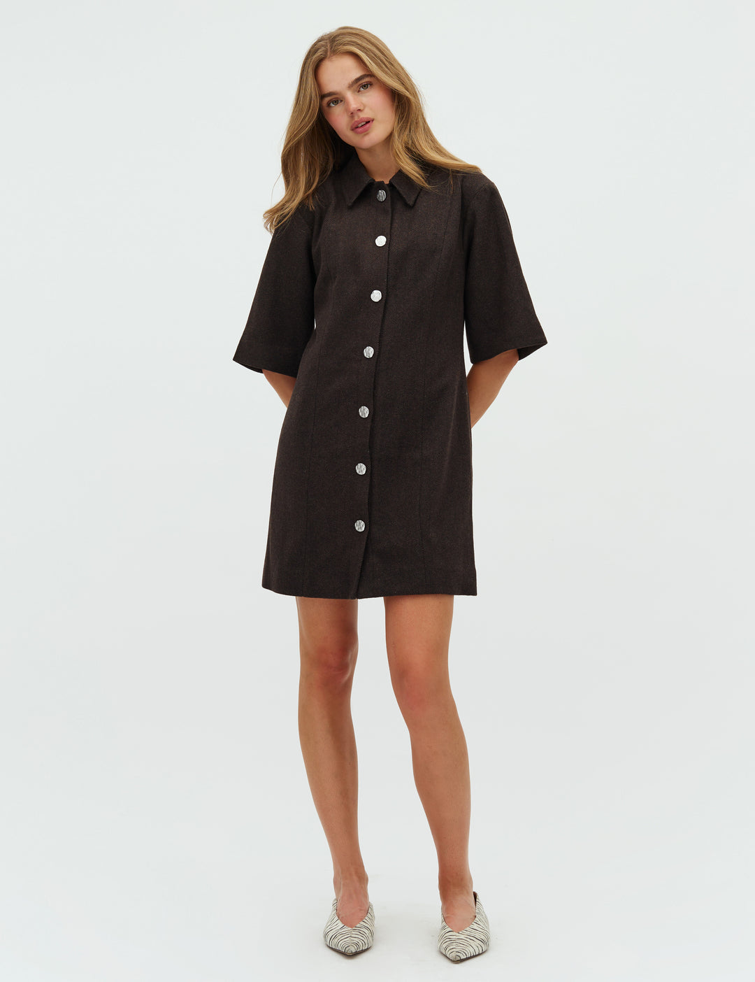 Bimalani-M_Brown Black Twill_Model_0