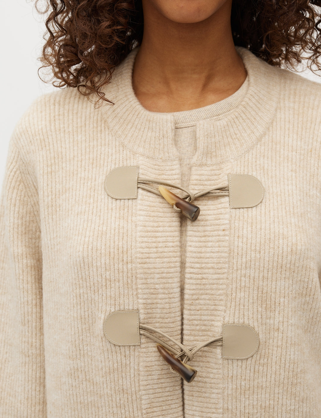 Miralinda-M_Oyster Melange_Model_1