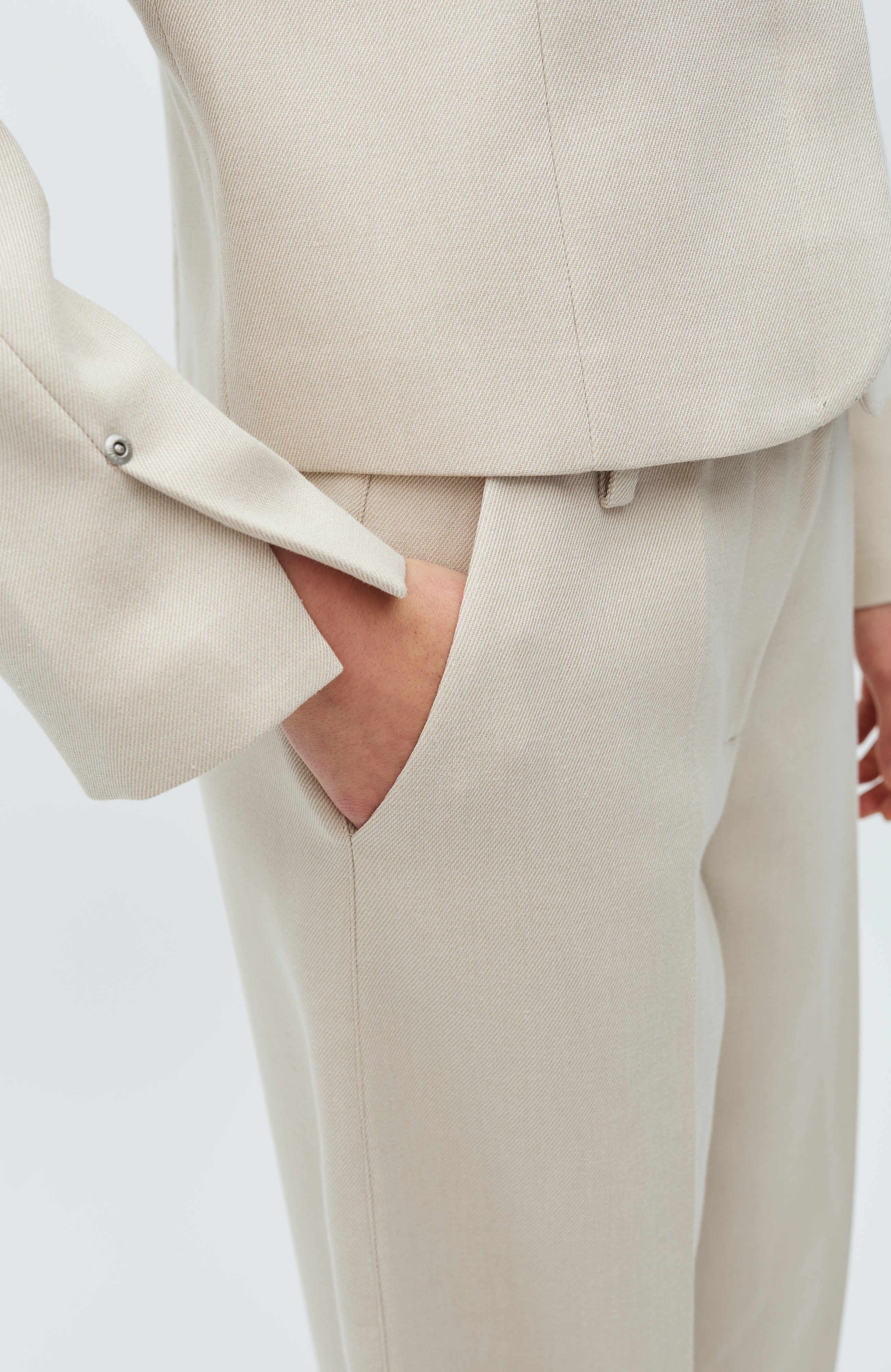 Bodil-M_Spring Brown Melange_Model_3