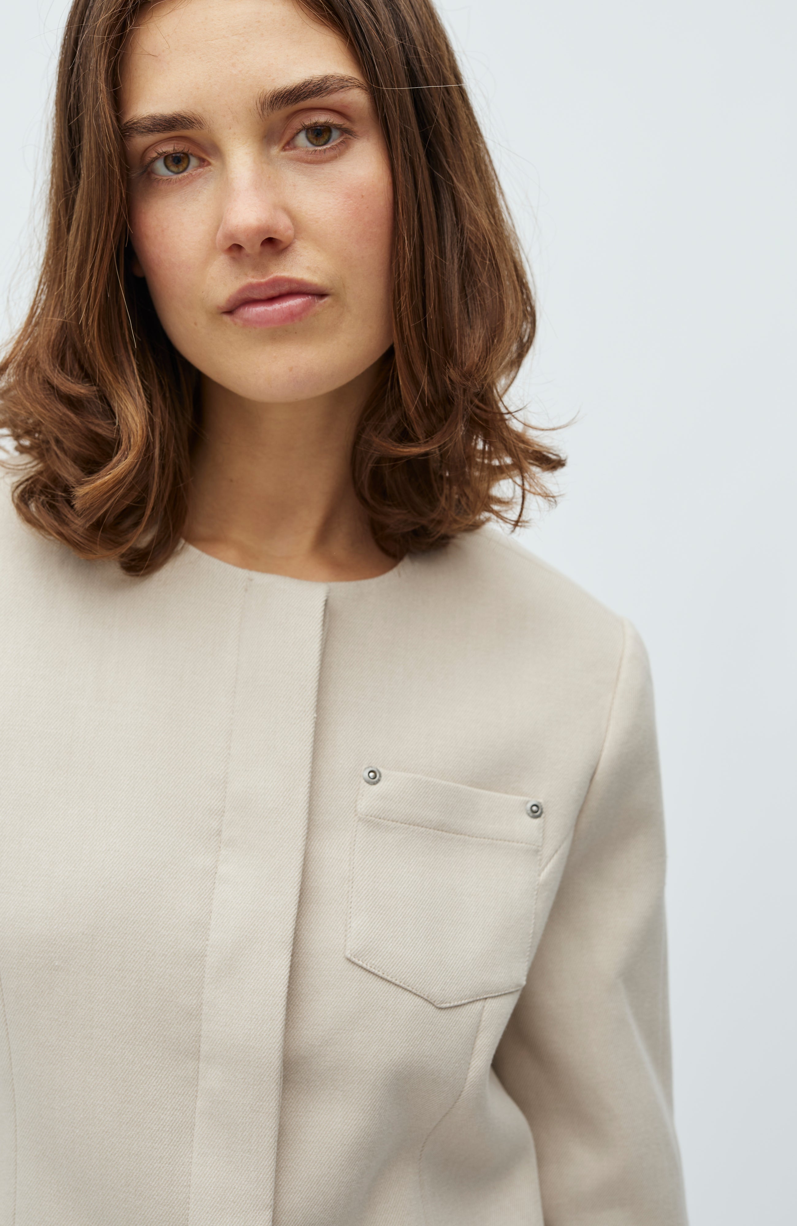 Torina-M_Spring Brown Melange_Model_3