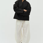 Paloa-M_Black_Model_2