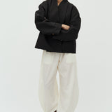 Paloa-M_Black_Model_2