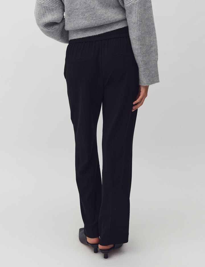 Nina-M_Night Sky_Model_1