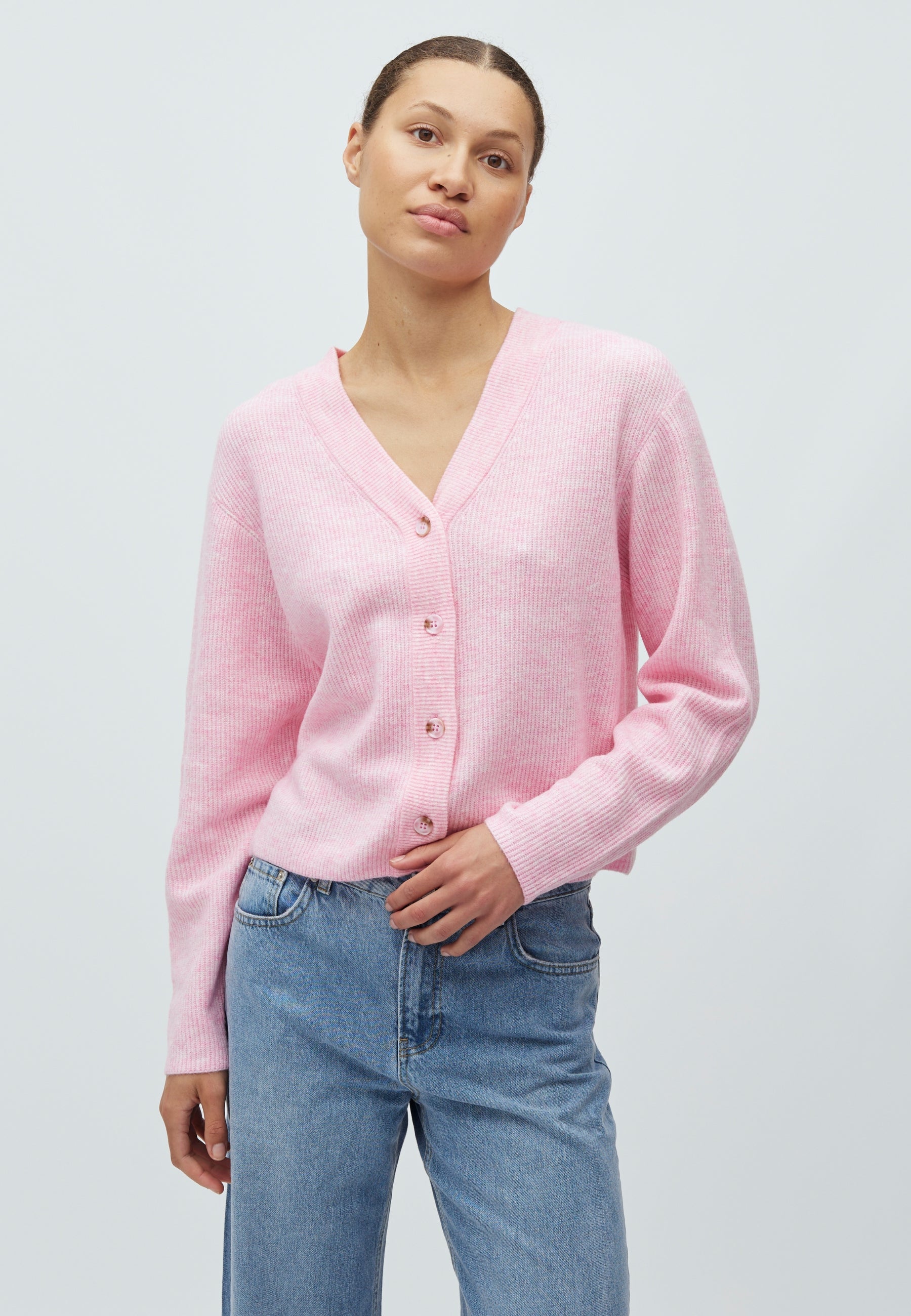 Asato-M_Begonia Pink Melange_Model_0