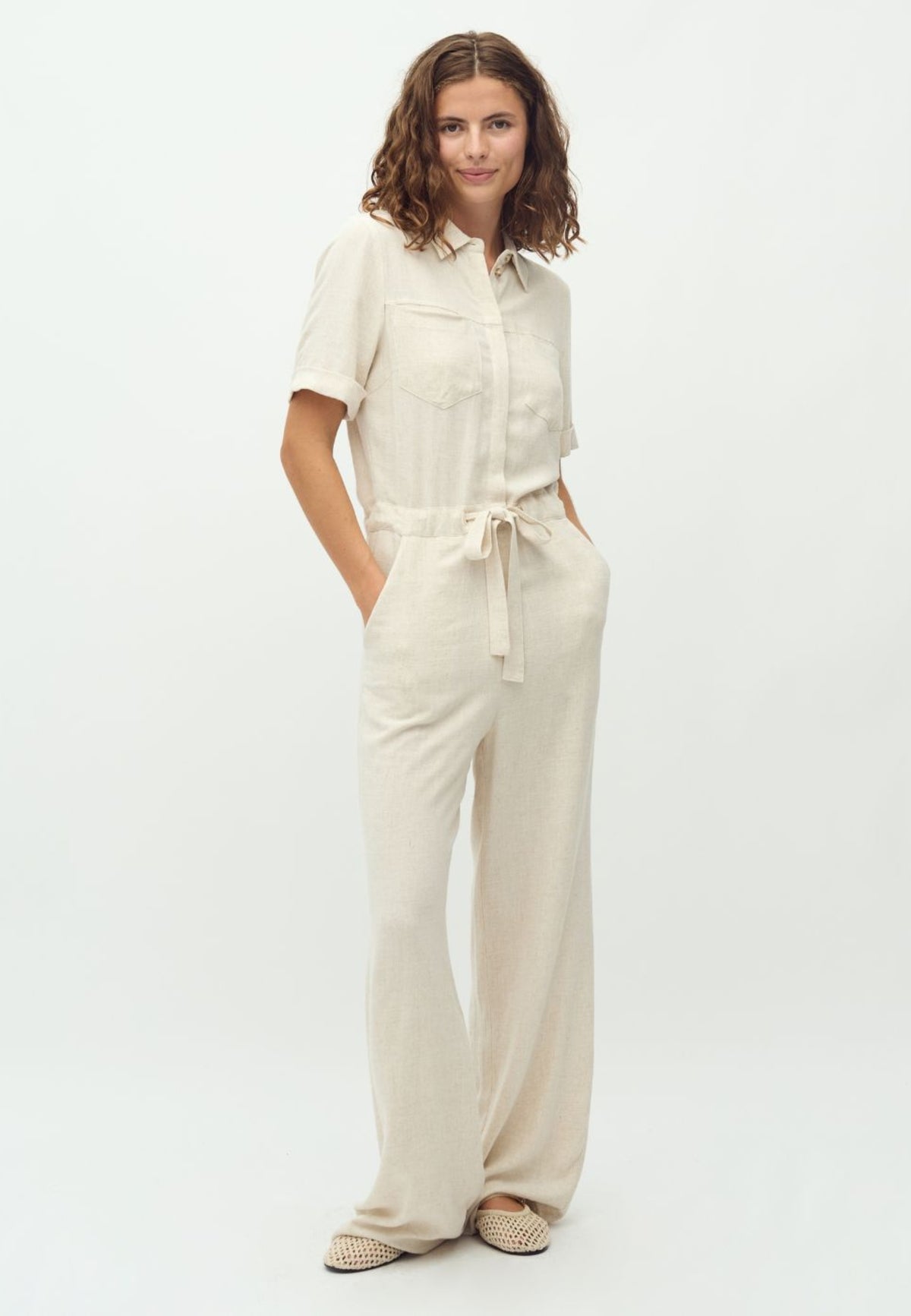 Carellia-M_Natural Beige_Model_0