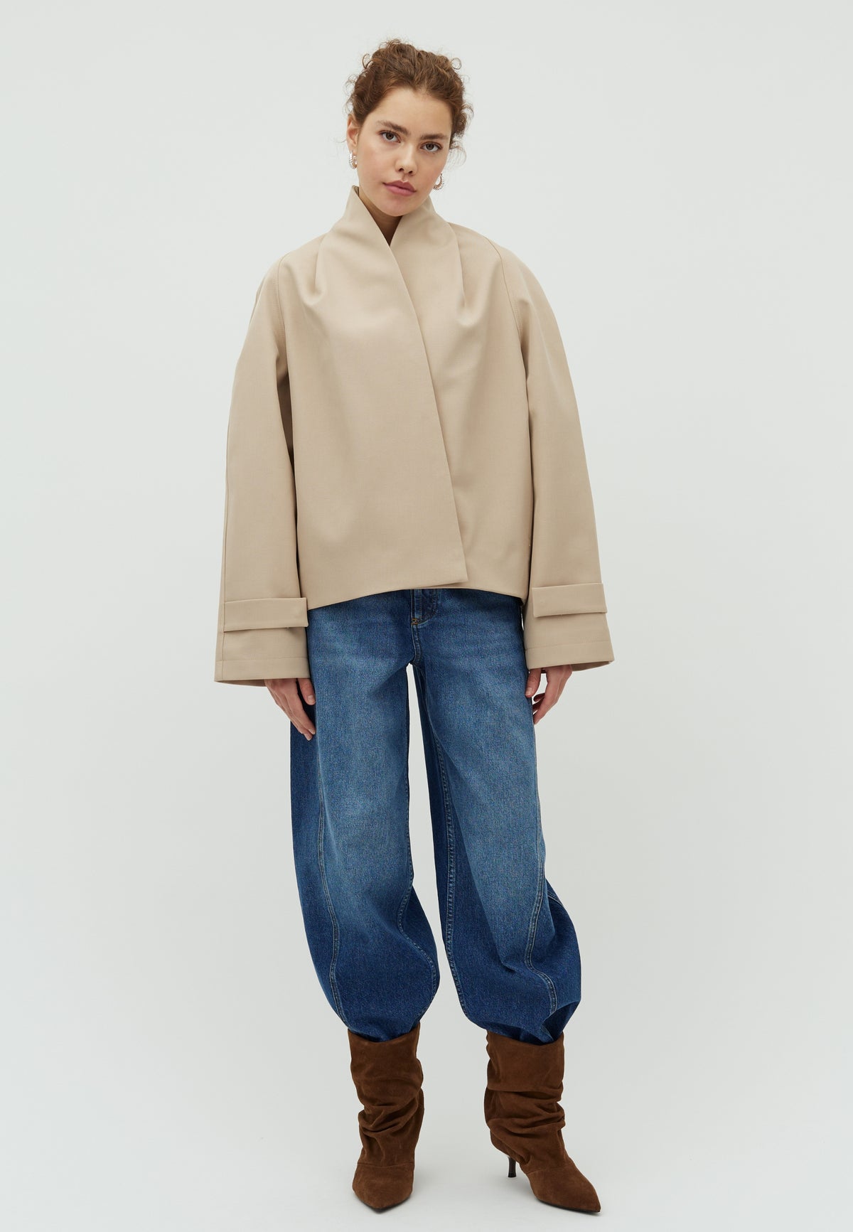 Paloa-M_Light Sand Melange_Model_0