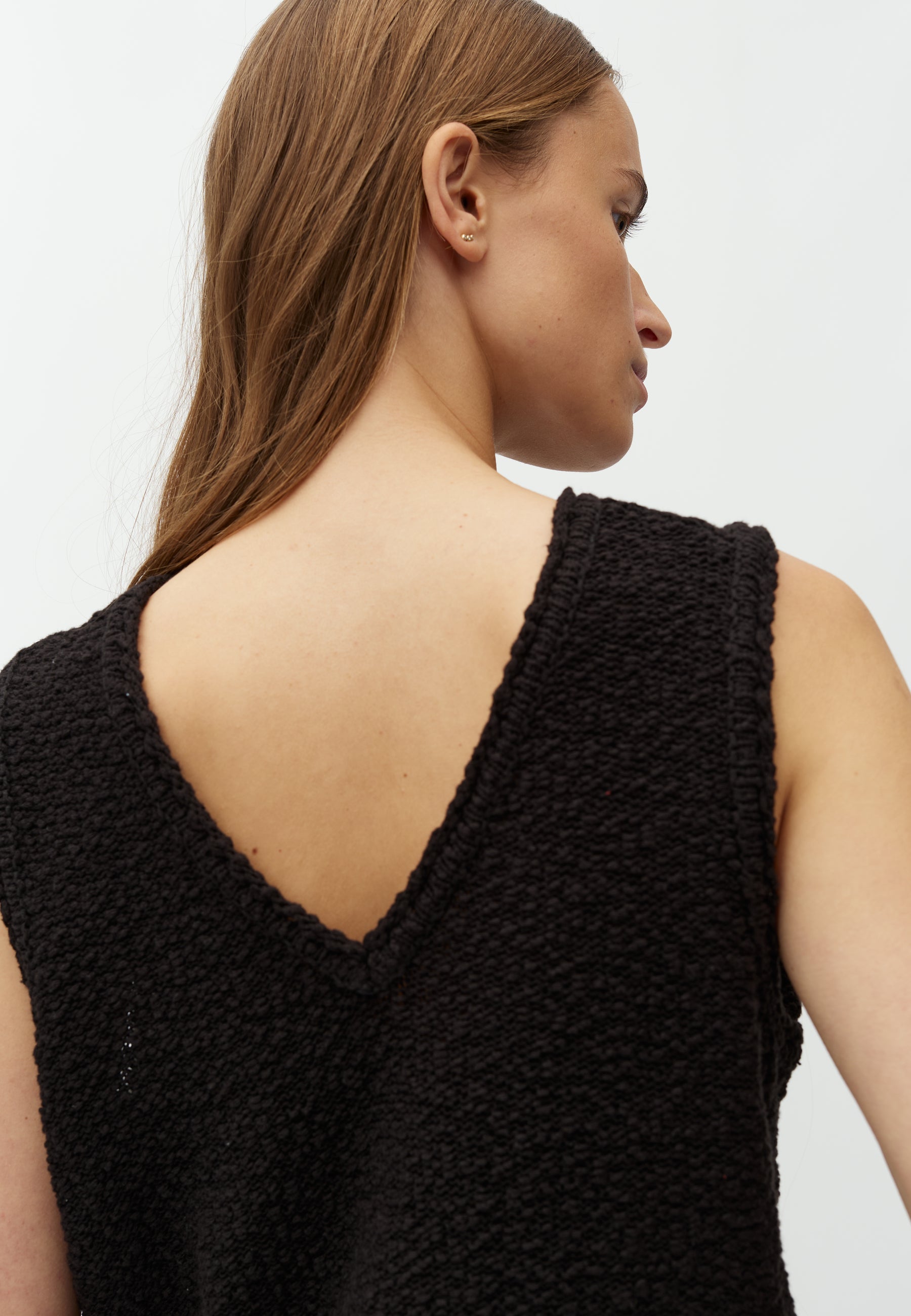 Merac V-M_Black_Model_4