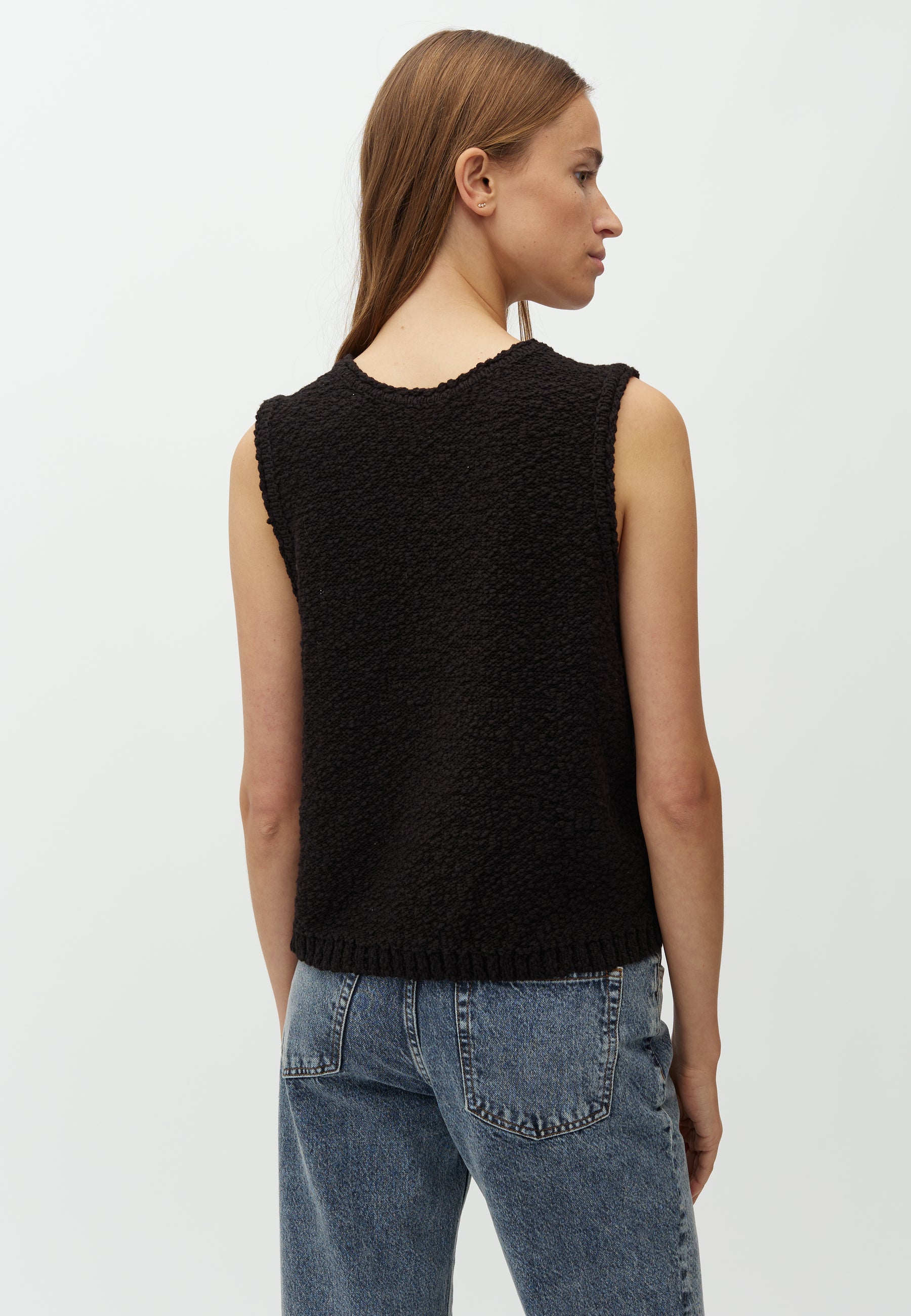 Merac V-M_Black_Model_5