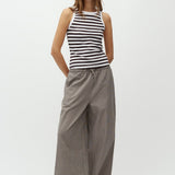 Clari-M_Java White Stripe_Model_0