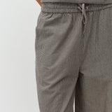 Clari-M_Java White Stripe_Model_2