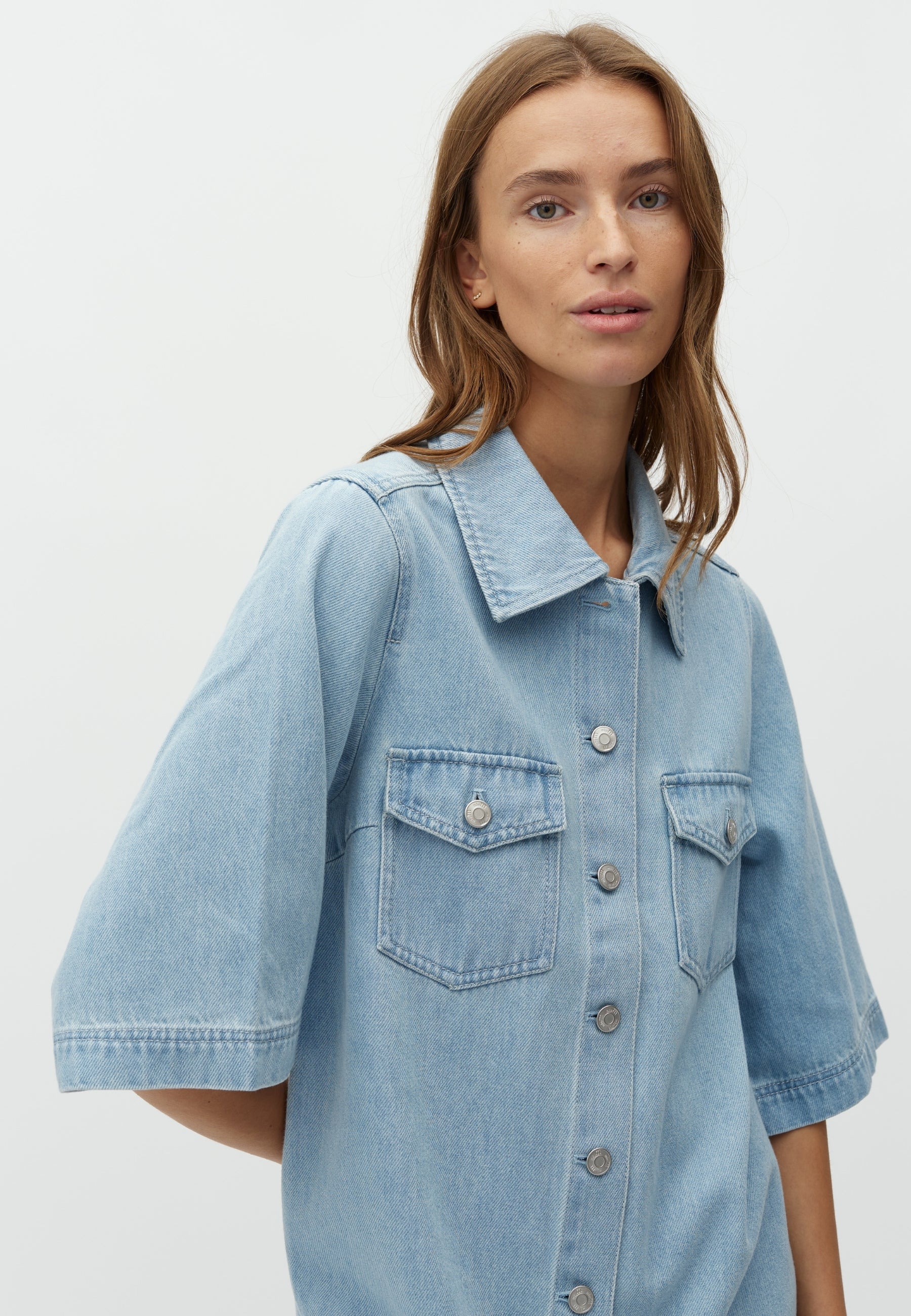 Mira-M_Lighter Soft Wash_Model_1