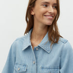 Mira-M_Lighter Soft Wash_Model_2