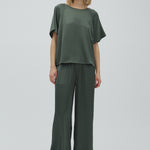 Damik-M_Dark Sea Spray_Model_3