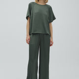 Damik-M_Dark Sea Spray_Model_3