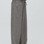 Clari-M_Java White Stripe_Model_4