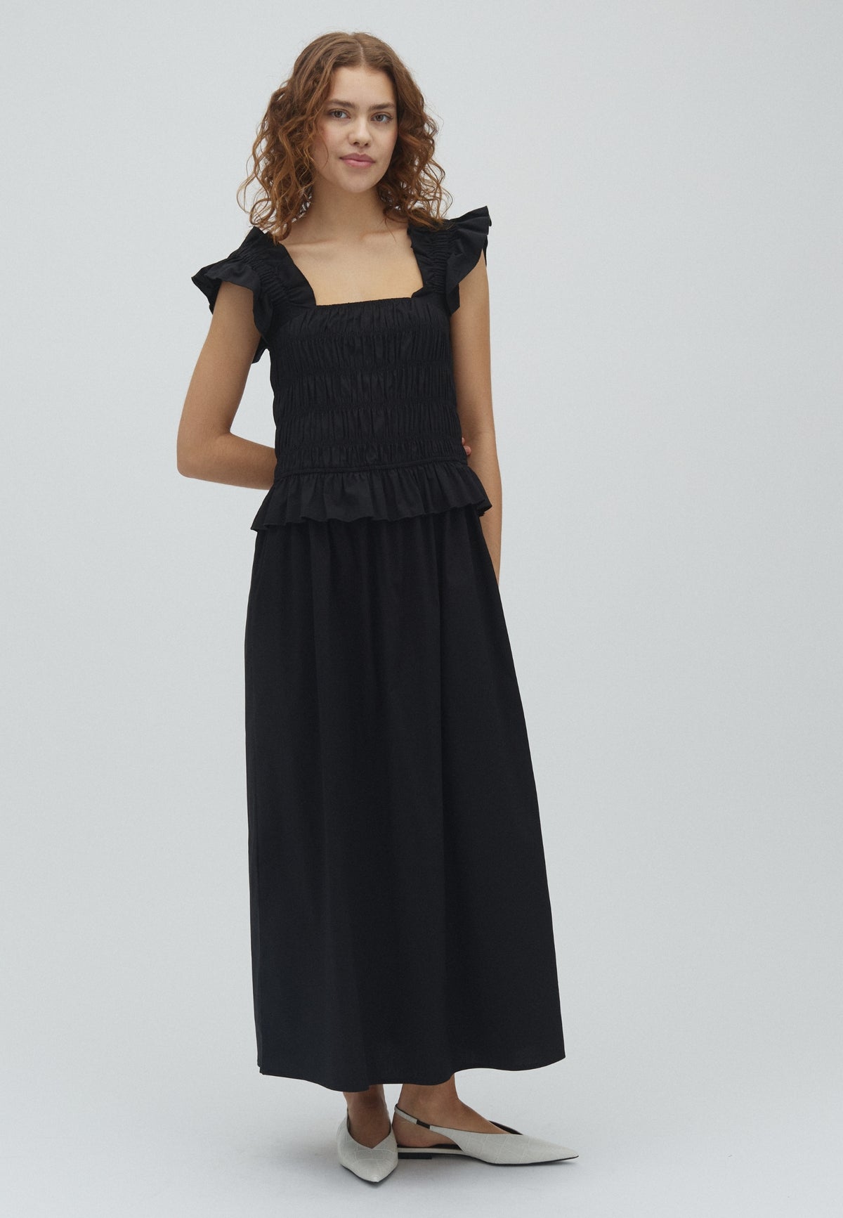 Thessaly-M_Black_Model_0