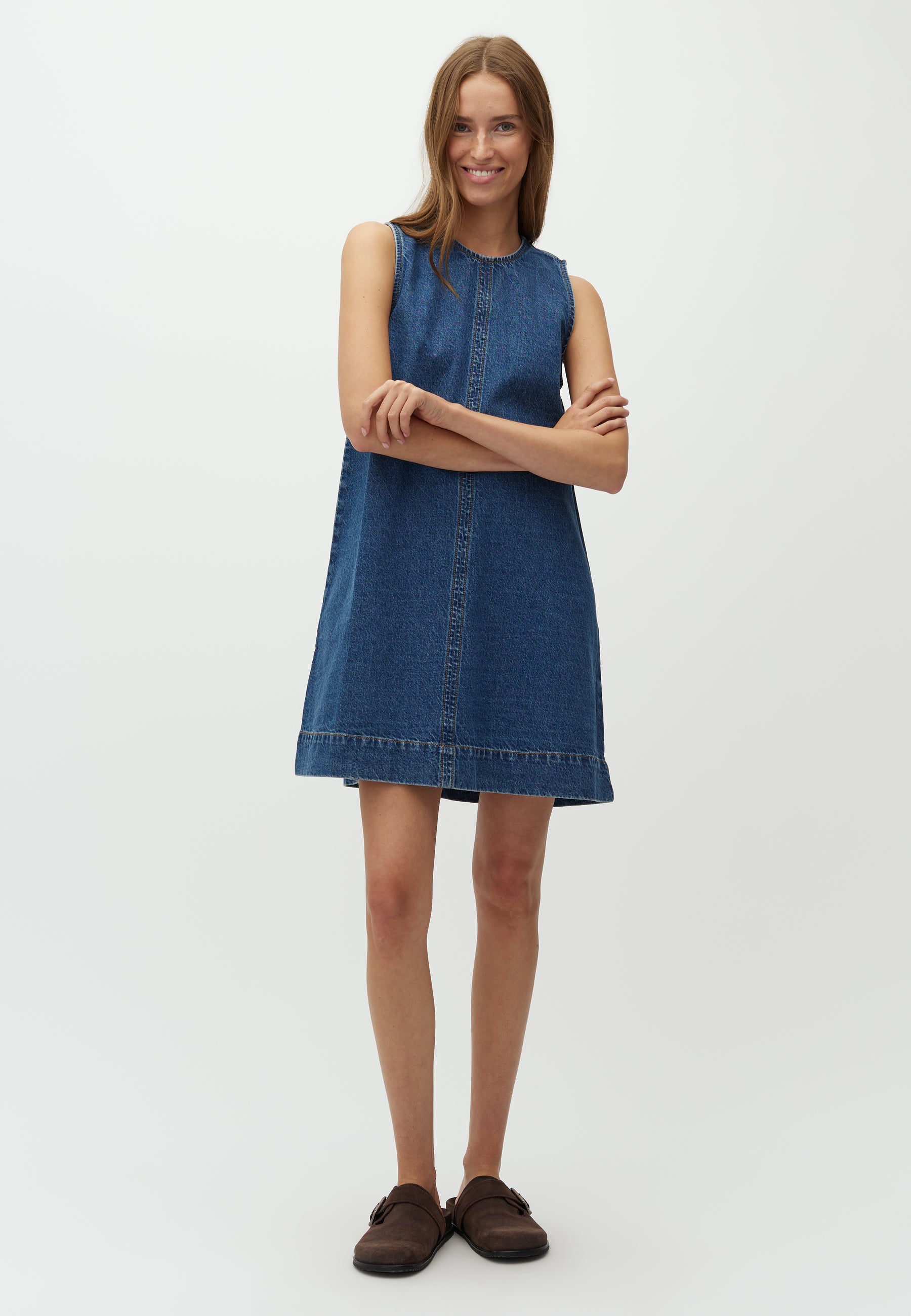 Rhiann-M_Vintage Blue Wash_Model_0