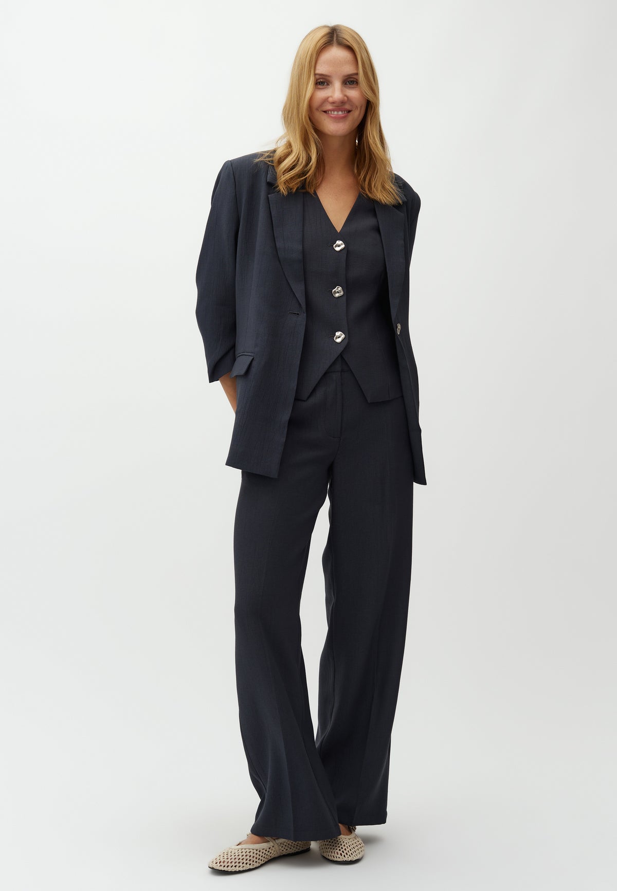 Dagnise-M_Dark Bering Sea_Model_0