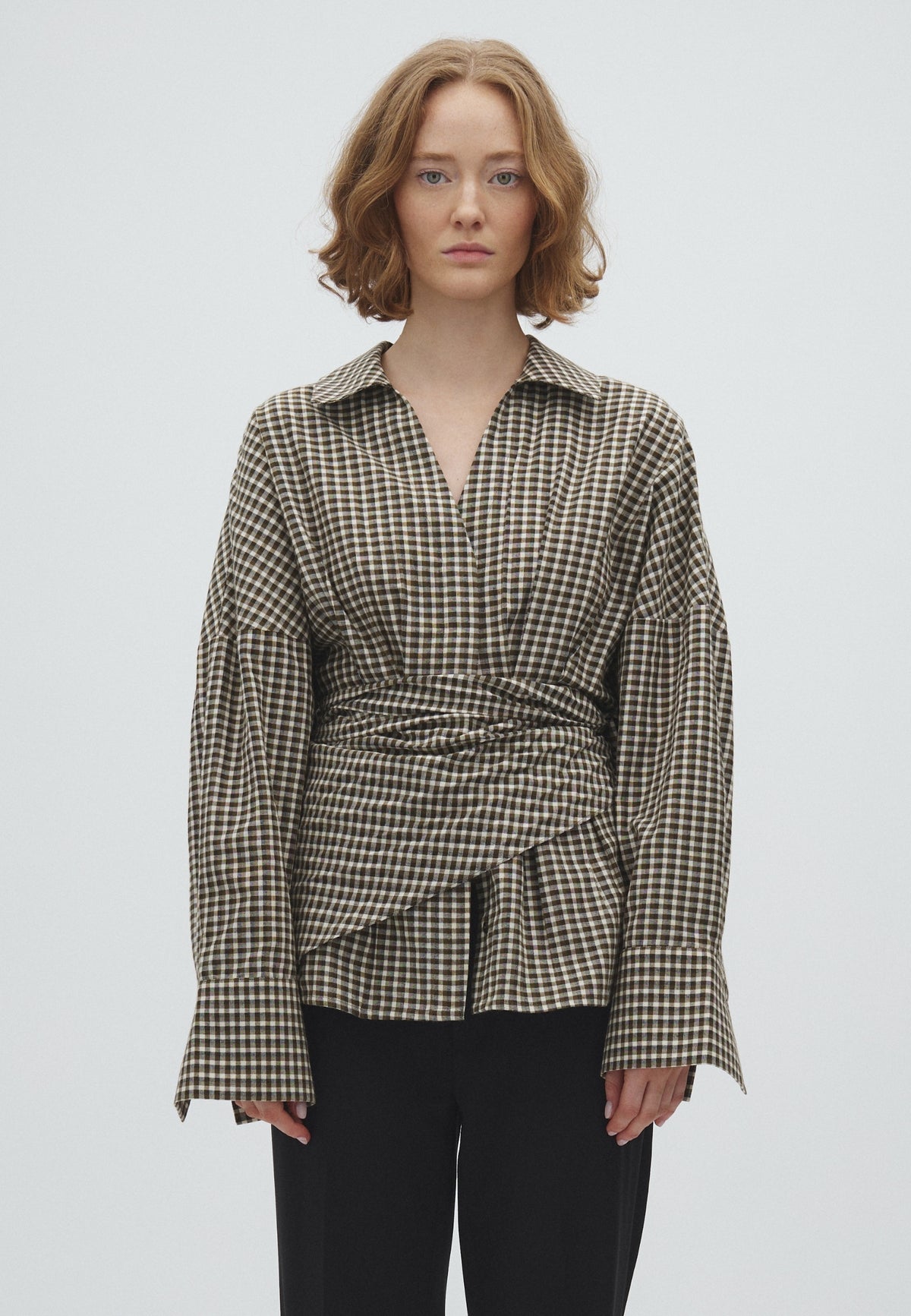 Merolda-M_Smoked Olive Check_Model_0